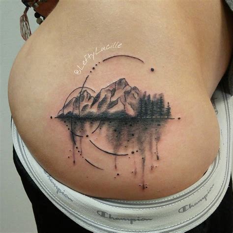 unique hip tattoos